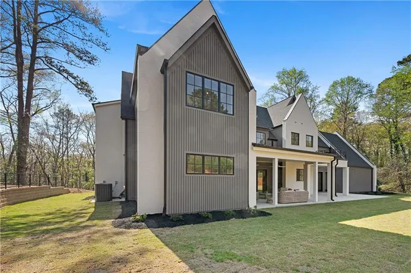$2,830,000 | 372 Chattahoochee Street, Roswell, GA 30075