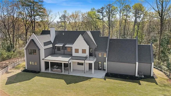 $2,830,000 | 372 Chattahoochee Street, Roswell, GA 30075