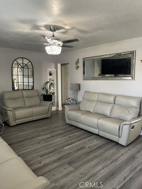 3455 La Ciotat Way Riverside, CA 92501 - Photo 8 of 48 Gallery Image 8