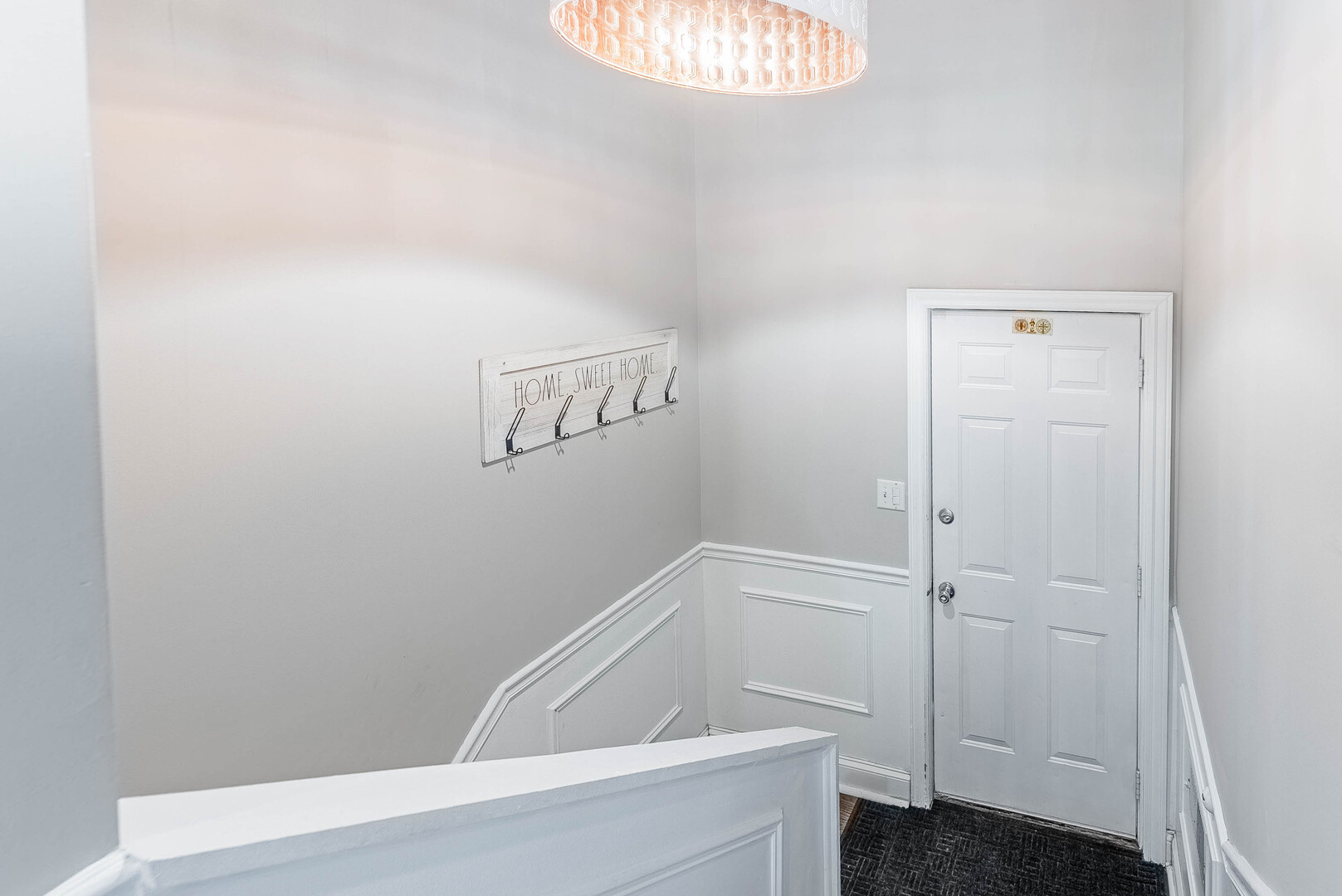 3605 West 56th Place Chicago, IL 60629 - Photo 12 of 23 a bathroom with a bathtub