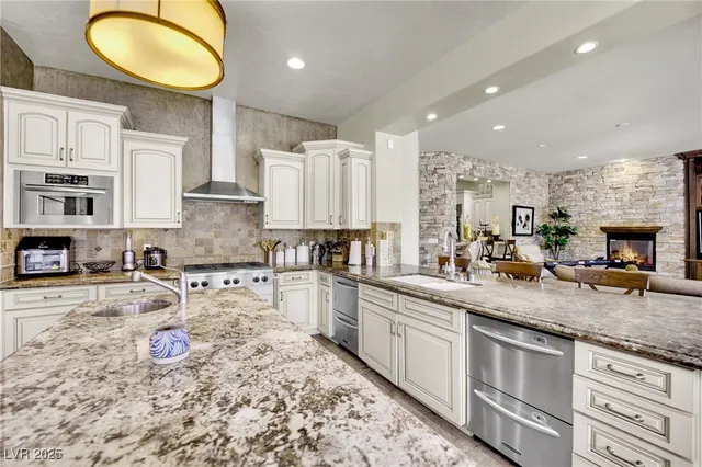 $2,150,000 | 4231 San Alivia Court, Las Vegas, NV 89141