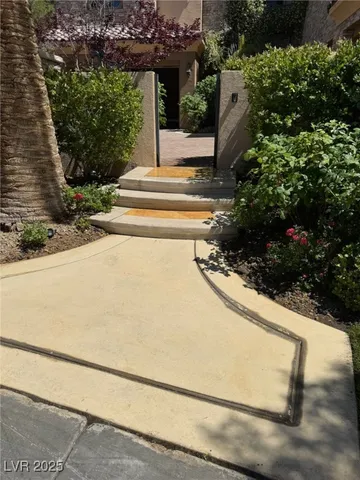 $2,150,000 | 4231 San Alivia Court, Las Vegas, NV 89141