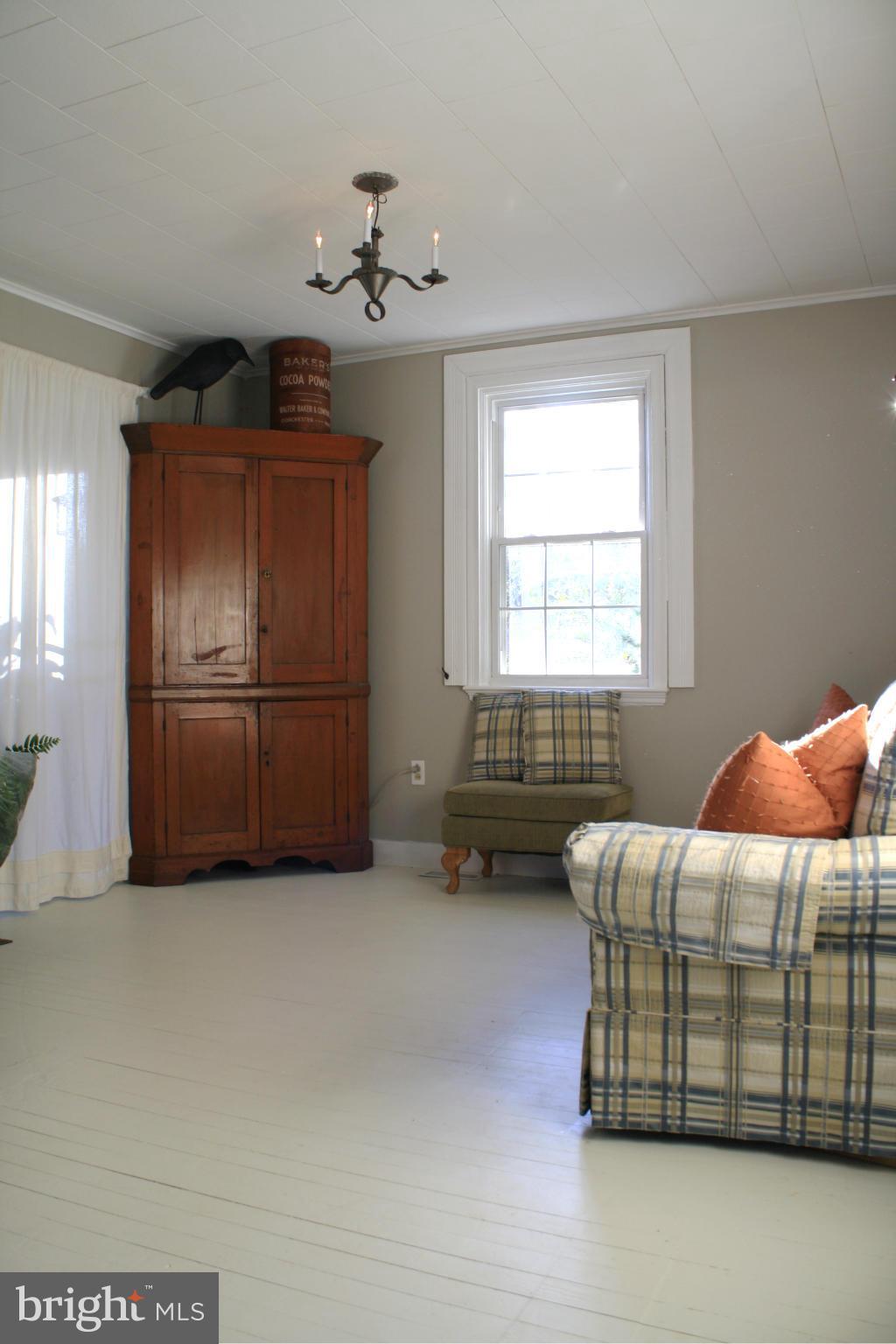 33 Belfast Road Lutherville-Timonium, MD 21093 - Photo 13 of 30 Painted floors are amazing!