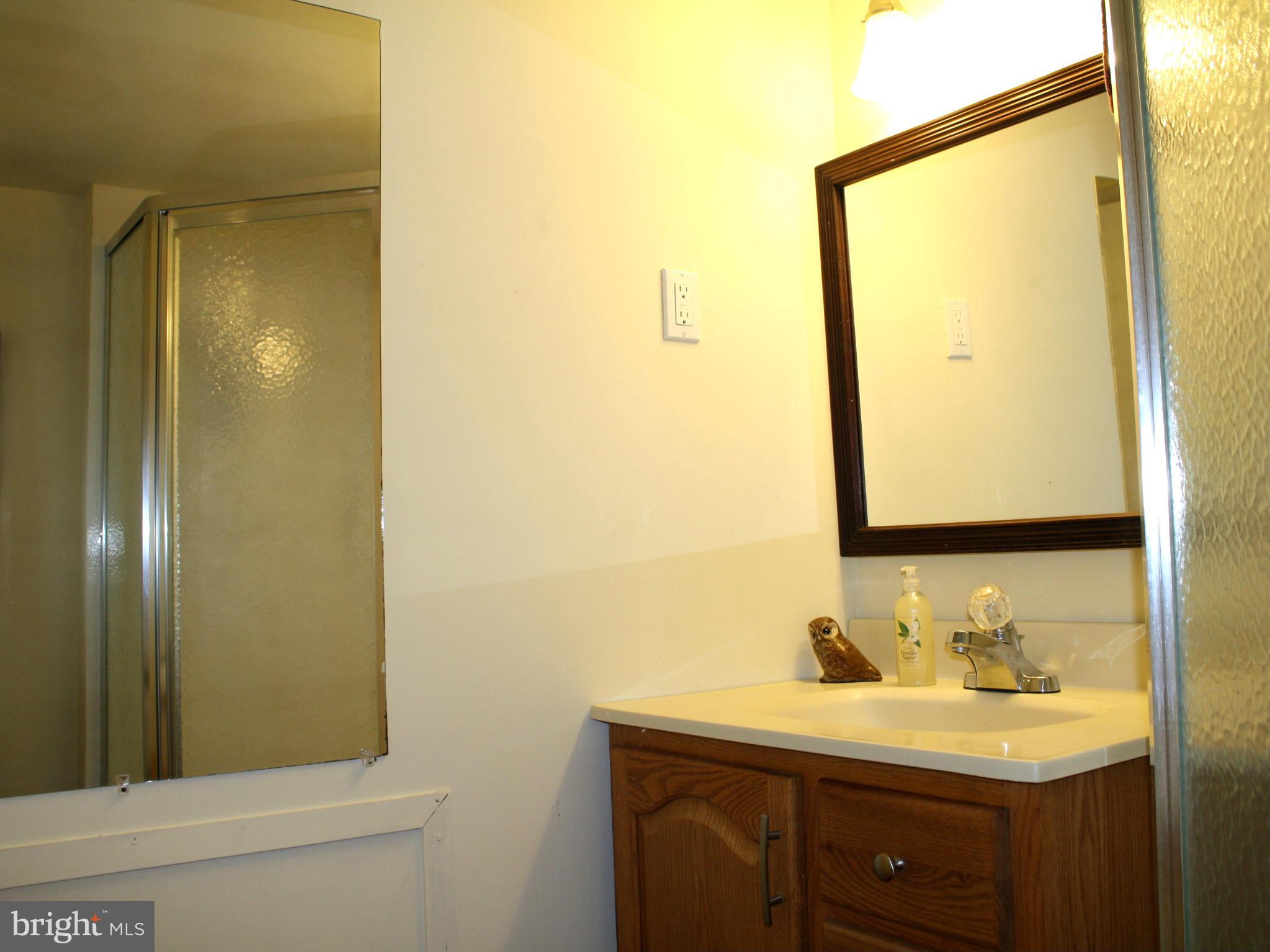 33 Belfast Road Lutherville-Timonium, MD 21093 - Photo 27 of 30 Bath