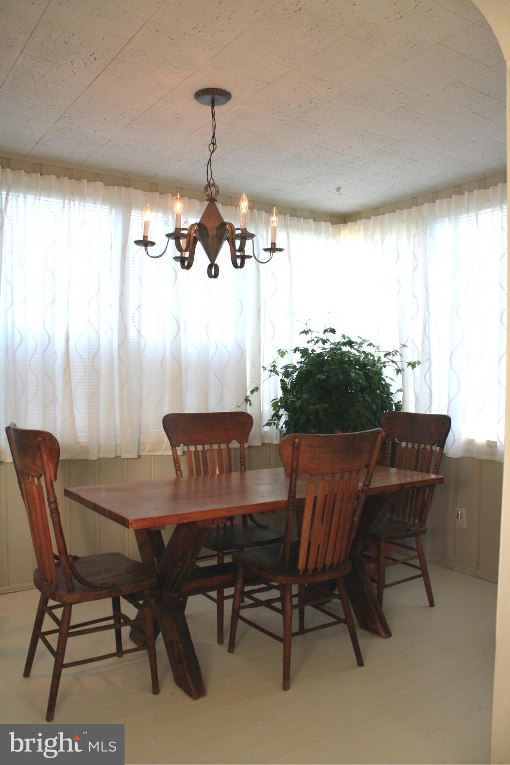 33 Belfast Road Lutherville-Timonium, MD 21093 - Photo 10 of 30 Large dining room off kitchen