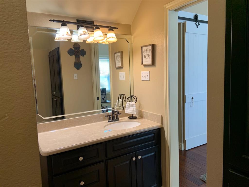 744 North Old Robinson Road Robinson, TX 76706 - Photo 17 of 24