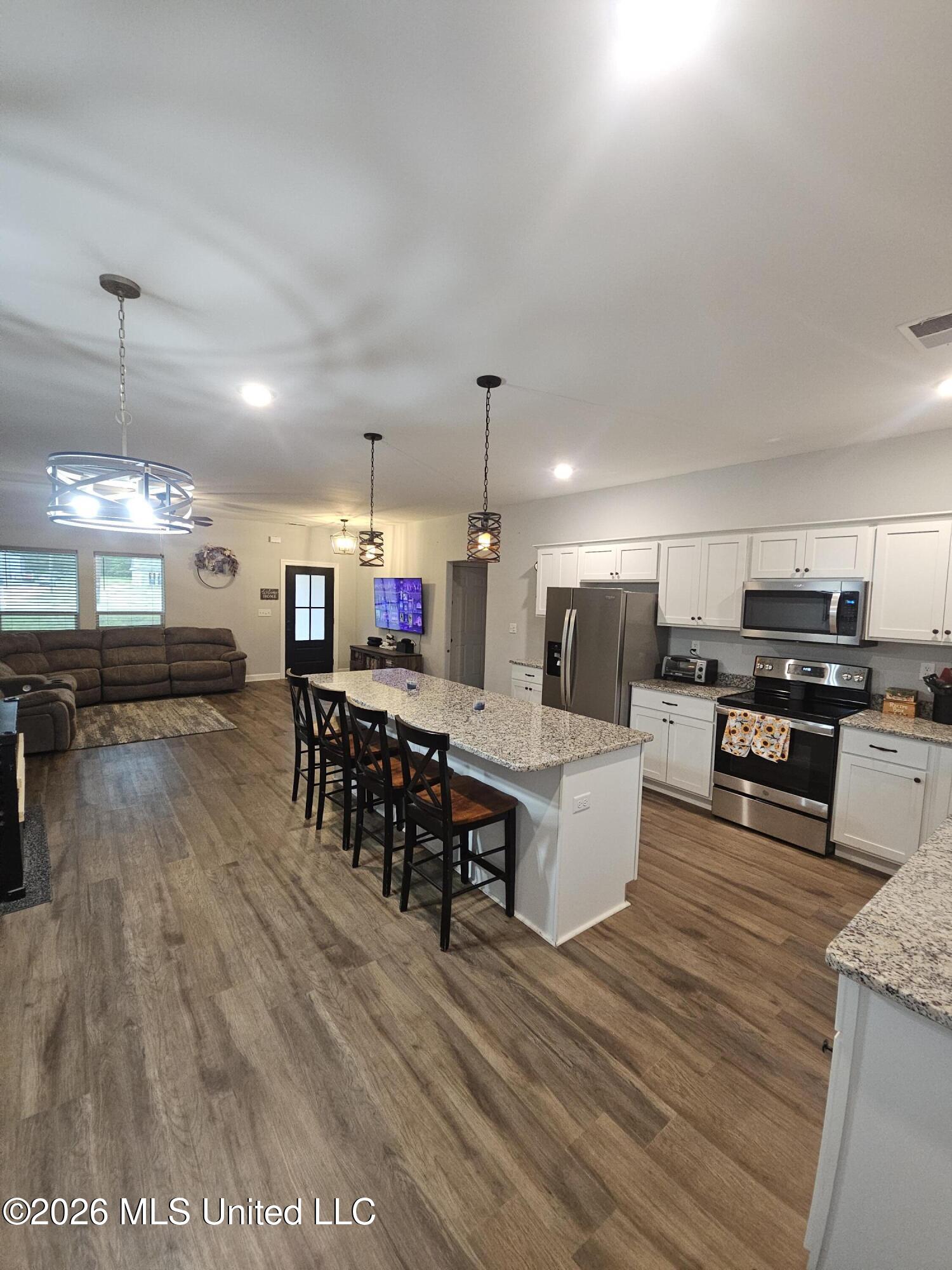 124 Deerfield Trace Coldwater, MS 38618 - Photo 5 of 15 20260424_111635