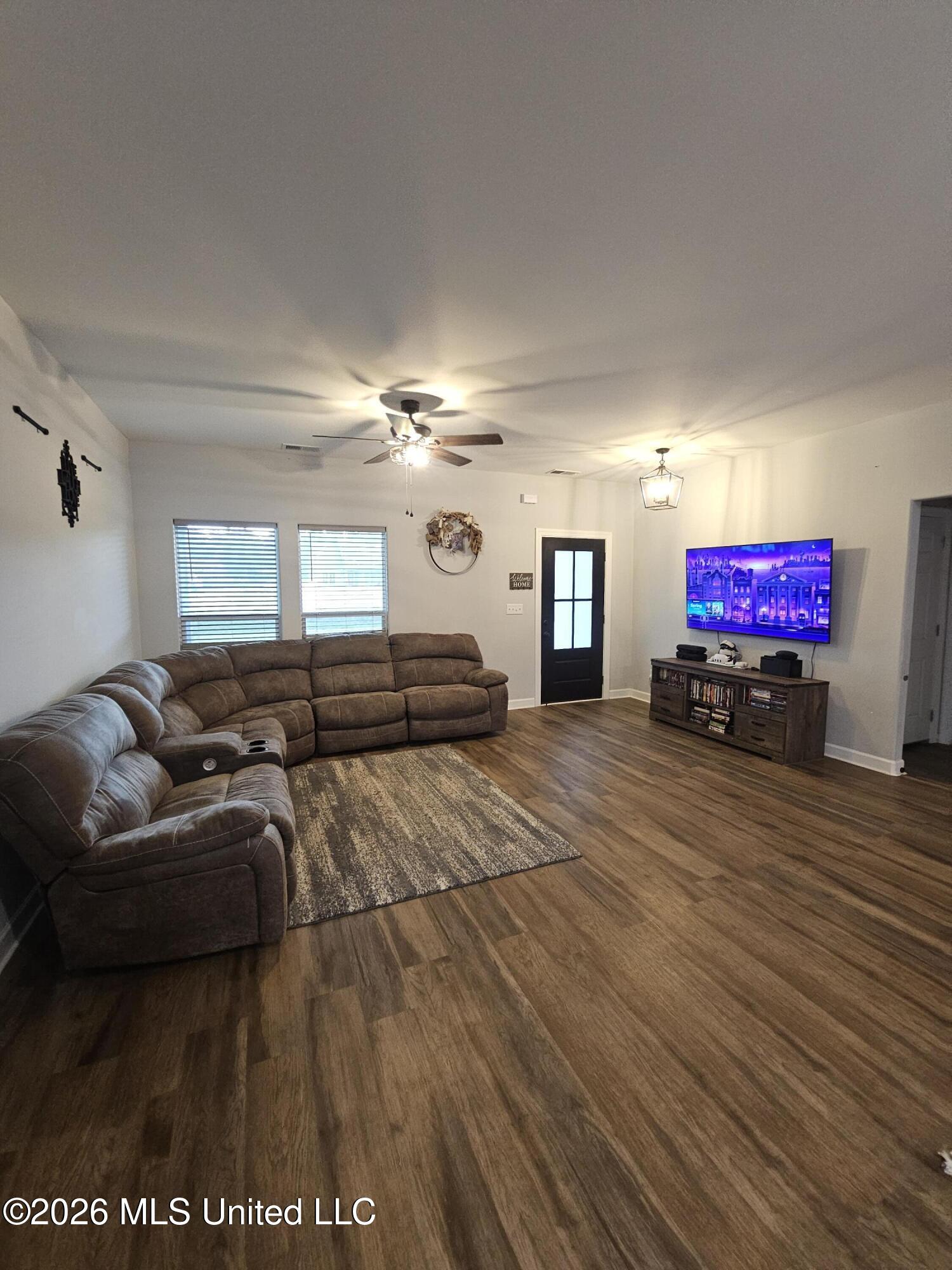 124 Deerfield Trace Coldwater, MS 38618 - Photo 6 of 15 20260424_111122