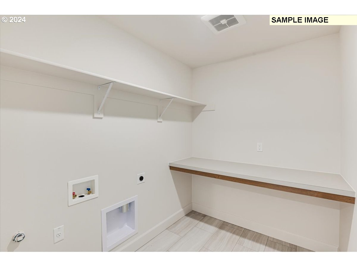 12283 Southwest Strobel Road Beaverton, OR 97007 - Photo 11 of 13 Gallery Image 11