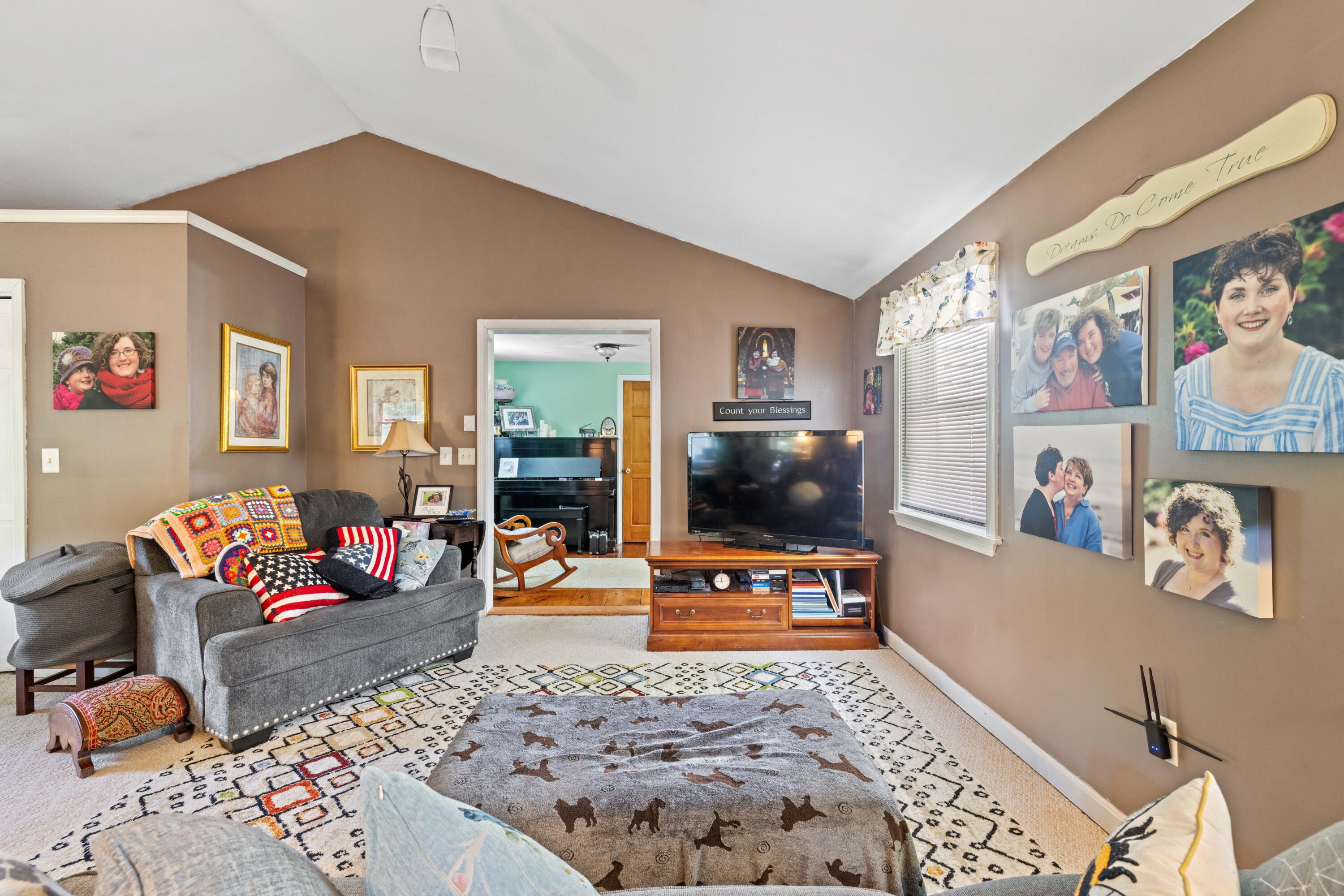 36 Middle Road Kennebunk, ME 04043 - Photo 25 of 41 Family Room