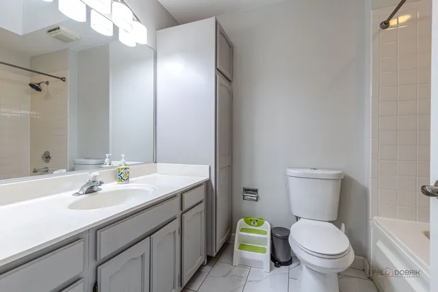 $374,900 | 367 Golfview Court, Bloomingdale, IL 60108