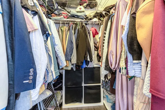 $374,900 | 367 Golfview Court, Bloomingdale, IL 60108