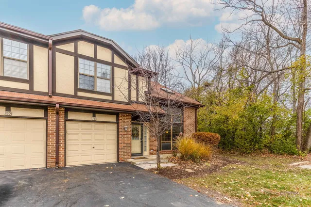 $374,900 | 367 Golfview Court, Bloomingdale, IL 60108