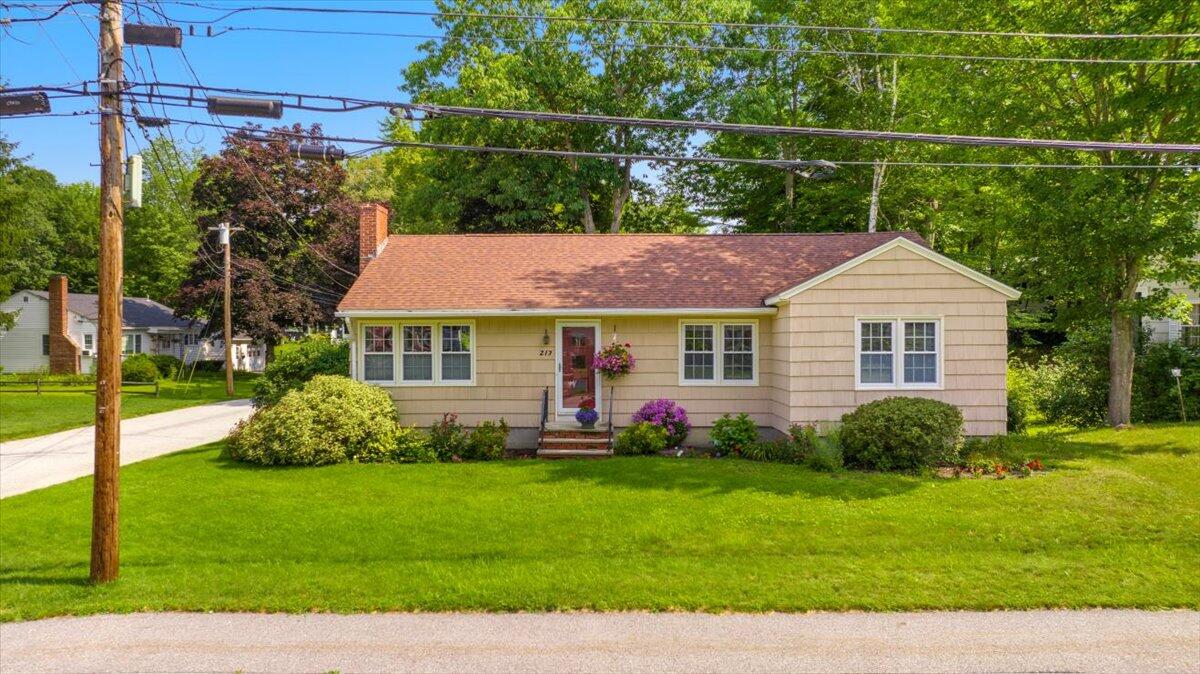 213 Lake Street Auburn, ME 04210 - Photo 1 of 33 01-213 Lake St, Auburn, ME, 04210-39