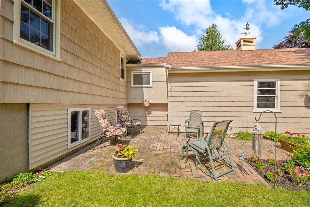 213 Lake Street Auburn, ME 04210 - Photo 13 of 33 13-213 Lake St, Auburn, ME, 04210-30