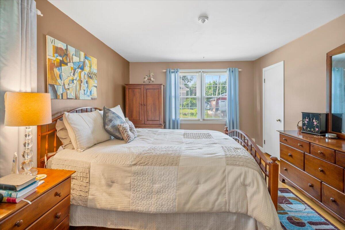 213 Lake Street Auburn, ME 04210 - Photo 27 of 33 31-213 Lake St, Auburn, ME, 04210-15