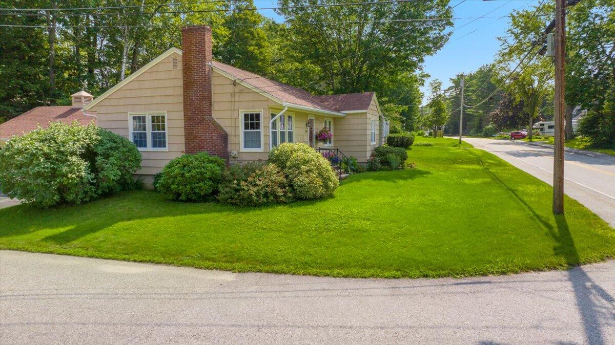 213 Lake Street Auburn, ME 04210 - Photo 8 of 33 08-213 Lake St, Auburn, ME, 04210-38