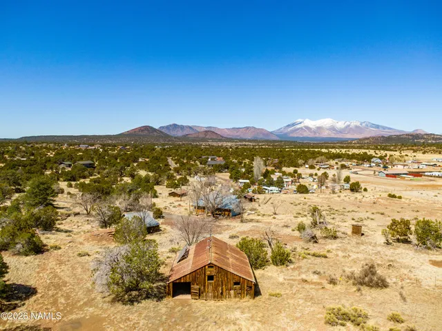 $995,000 | 10915 East Redbud Road, Flagstaff, AZ 86004