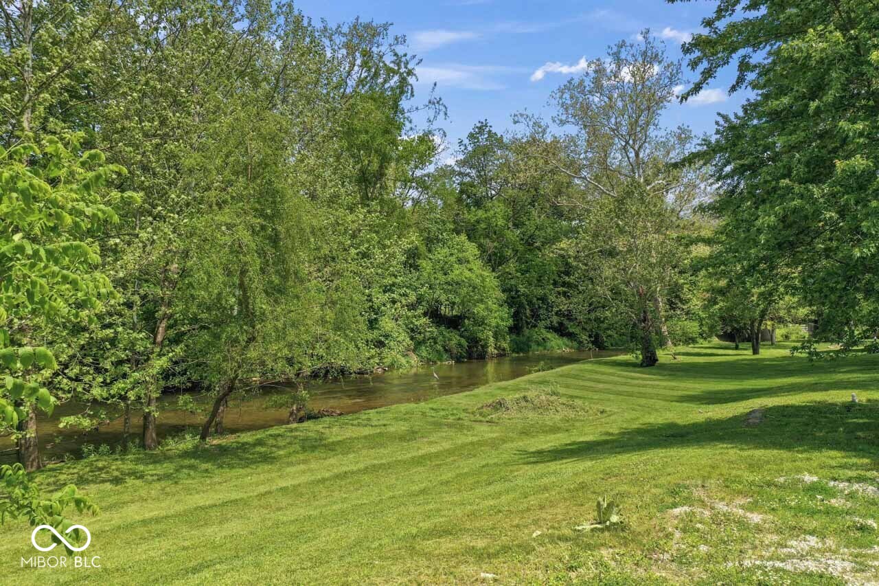 110 West Water Street Pendleton, IN 46064 - Photo 11 of 14