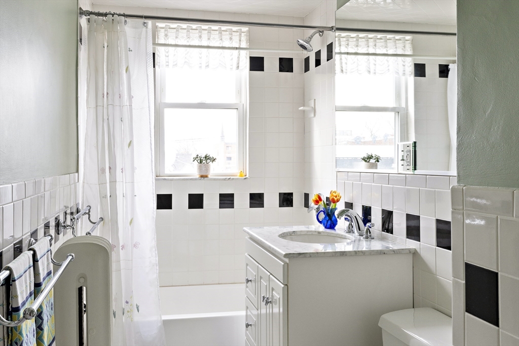 22 Centre Street, Unit 8 Cambridge, MA 02139 - Photo 16 of 17