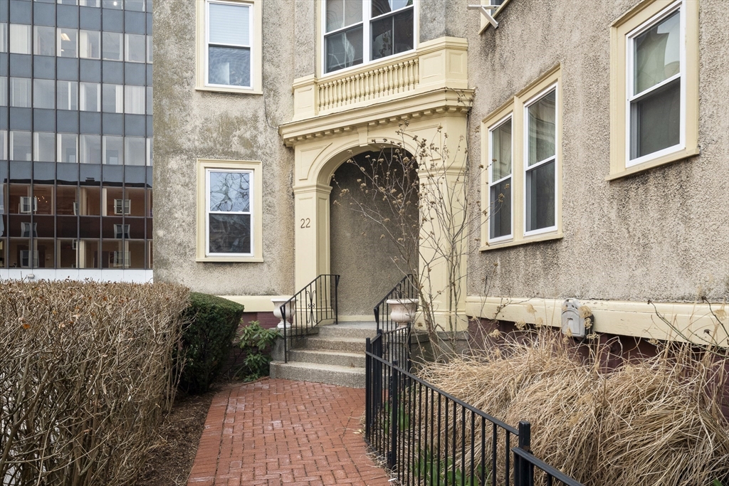 22 Centre Street, Unit 8 Cambridge, MA 02139 - Photo 2 of 17