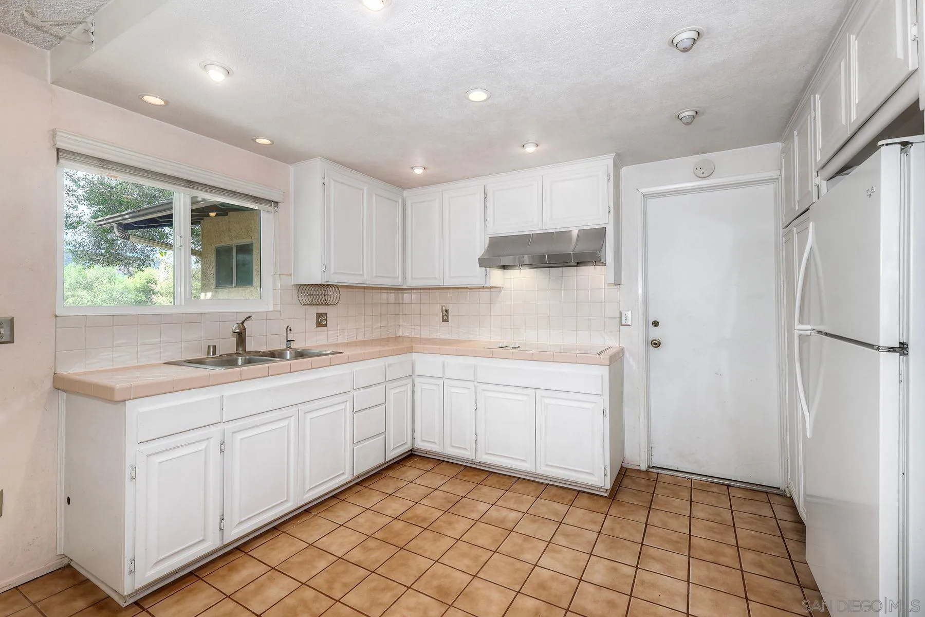 3910 Prairie Drive Jamul, CA 91935 - Photo 5 of 56