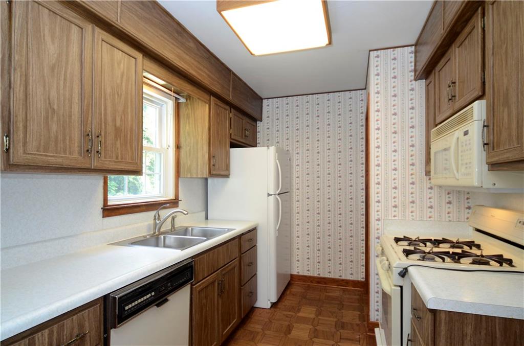 309 Beaver Road Edgeworth, PA 15143 - Photo 13 of 25 Gallery Image 13