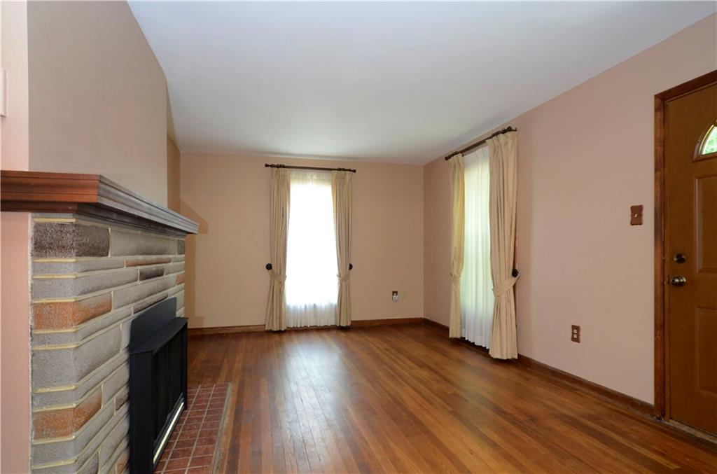 309 Beaver Road Edgeworth, PA 15143 - Photo 4 of 25 Gallery Image 4