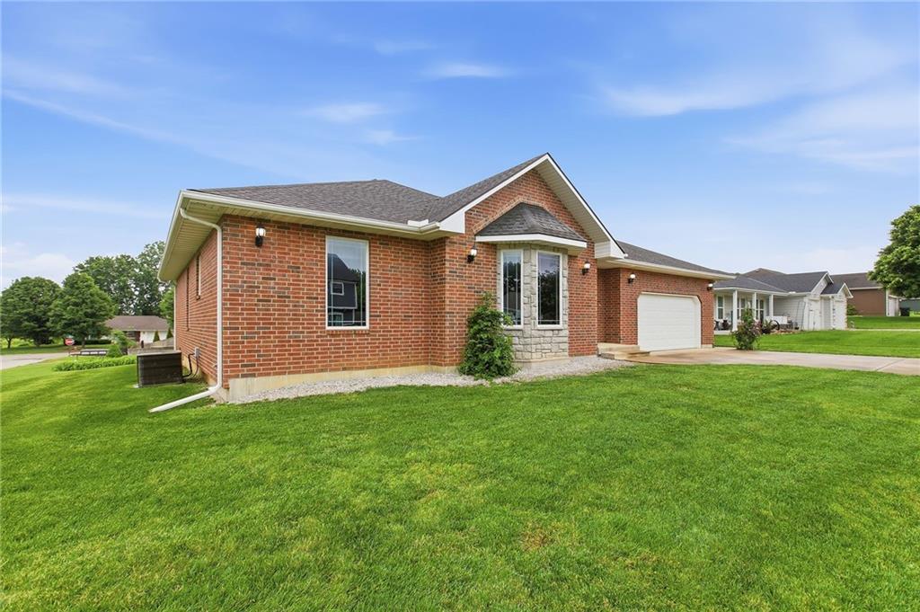 201 South Wilson Street Archie, MO 64725 - Photo 4 of 38