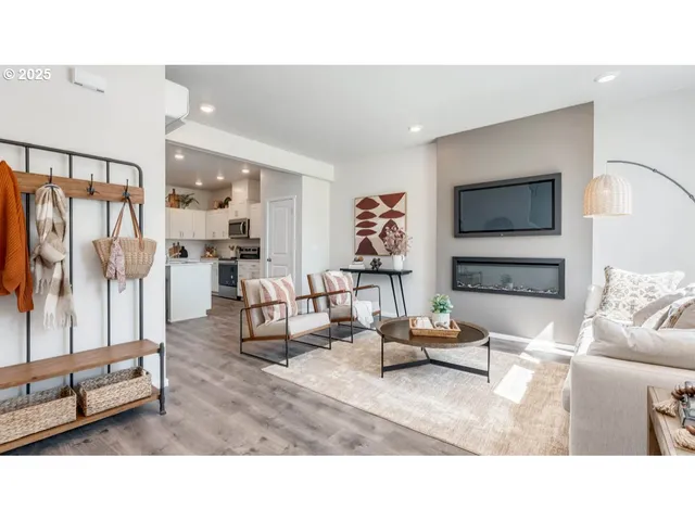 $396,995 | 3563 Southwest Thomas Avenue, Gresham, OR 97080