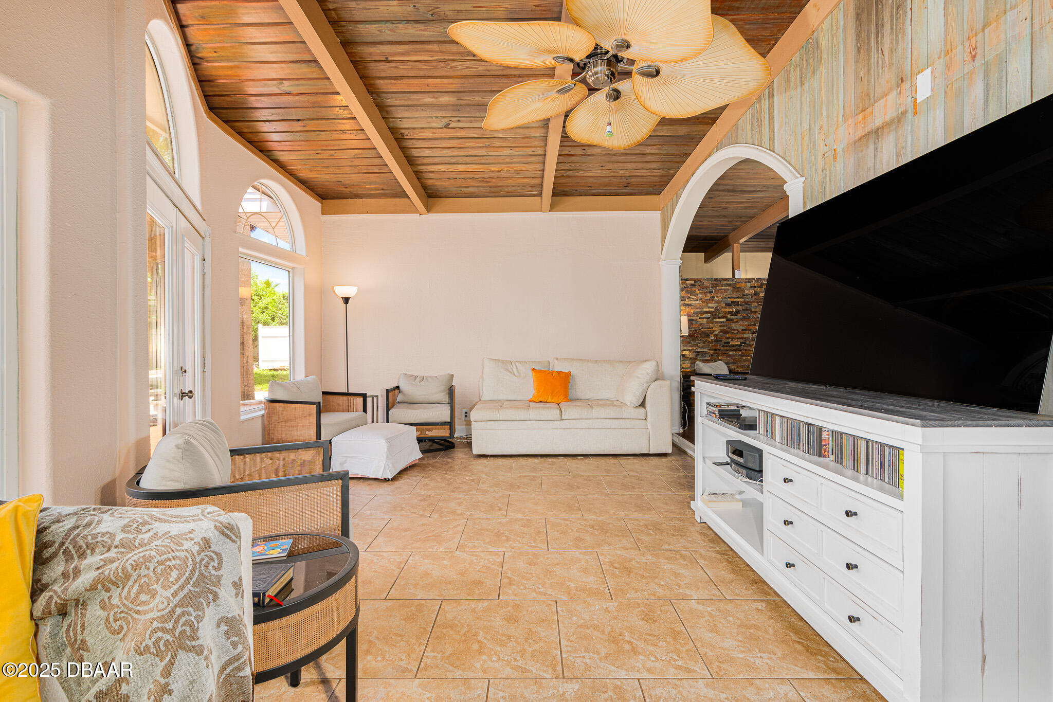 46 Oceanview Avenue Ponce Inlet, FL 32127 - Photo 14 of 79 a living room with furniture