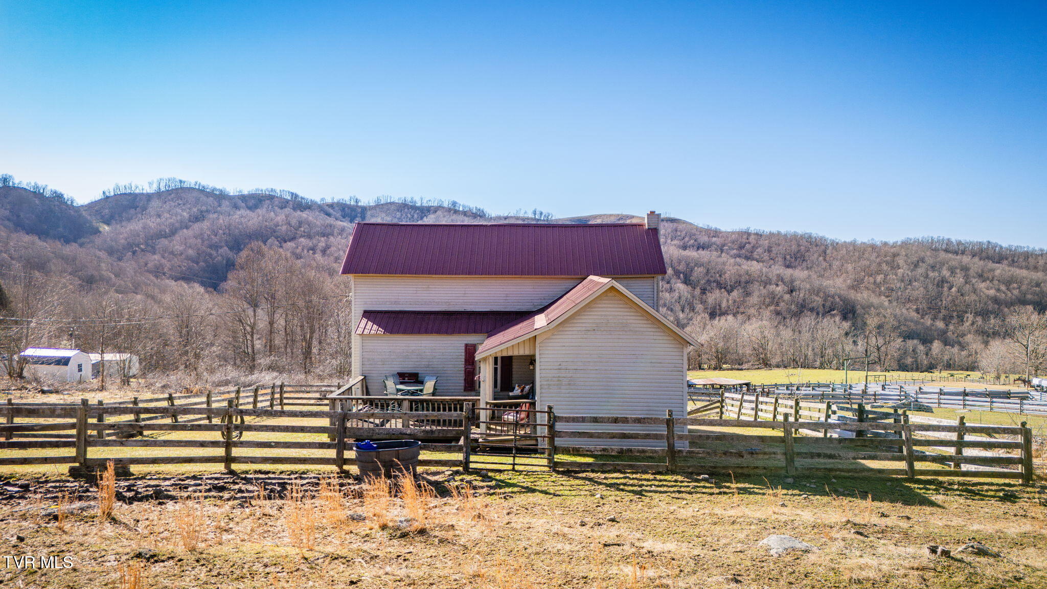 3331 Corn Valley Road Lebanon, VA 24266 - Photo 1 of 31 104-min
