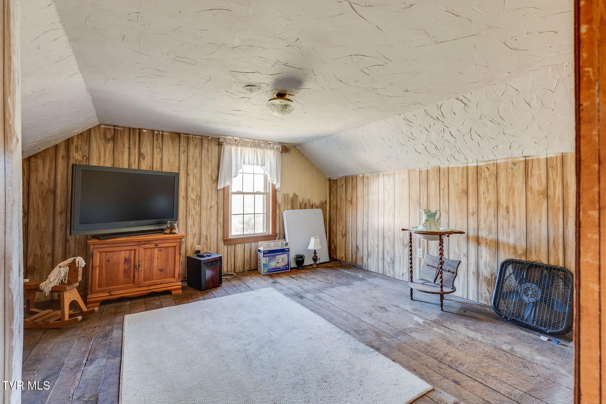 3331 Corn Valley Road Lebanon, VA 24266 - Photo 11 of 31 015-min