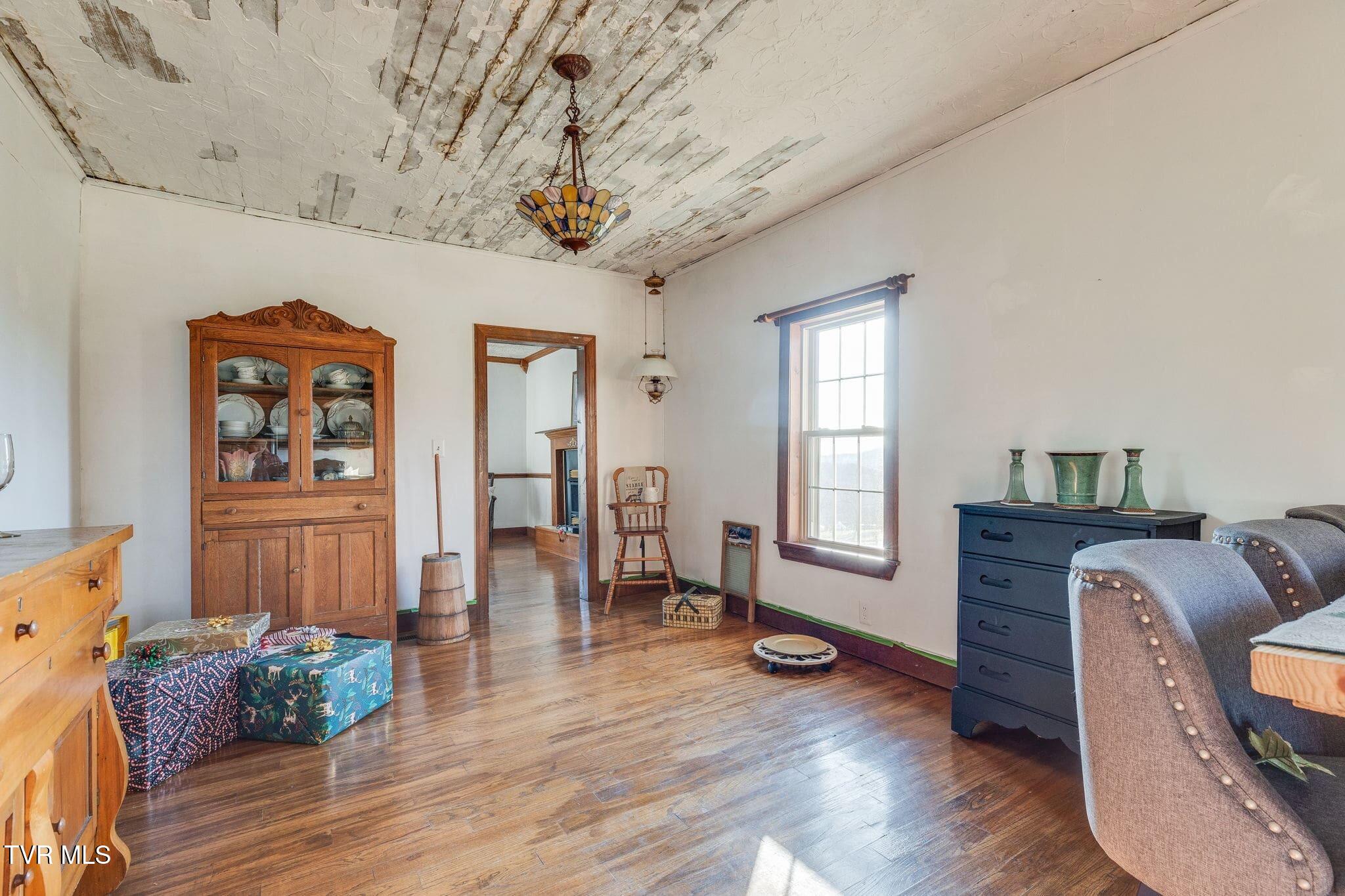 3331 Corn Valley Road Lebanon, VA 24266 - Photo 4 of 31 007-min