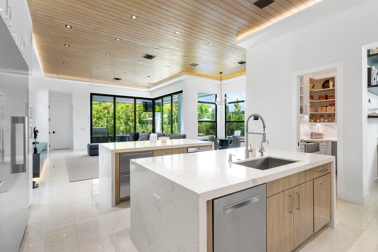 9585 Vescovato Way Boca Raton, FL 33496 - Photo 23 of 87 021-9585VescovatoWay-BocaRaton-FL-33496-