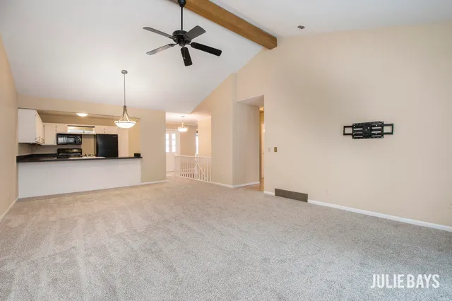 $283,000 | 2843 Parkside Drive, Unit 14, Jenison, MI 49428