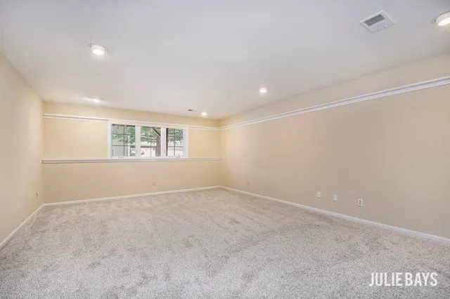 $283,000 | 2843 Parkside Drive, Unit 14, Jenison, MI 49428