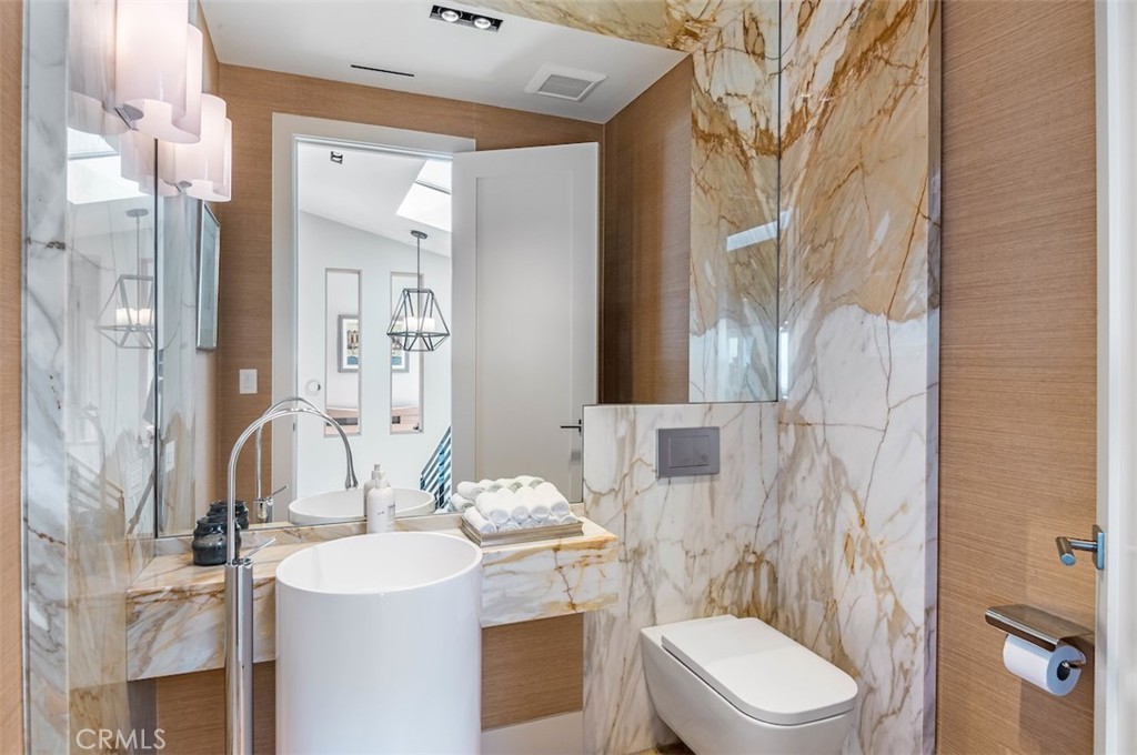 38 Saddleback Road Rolling Hills, CA 90274 - Photo 22 of 59