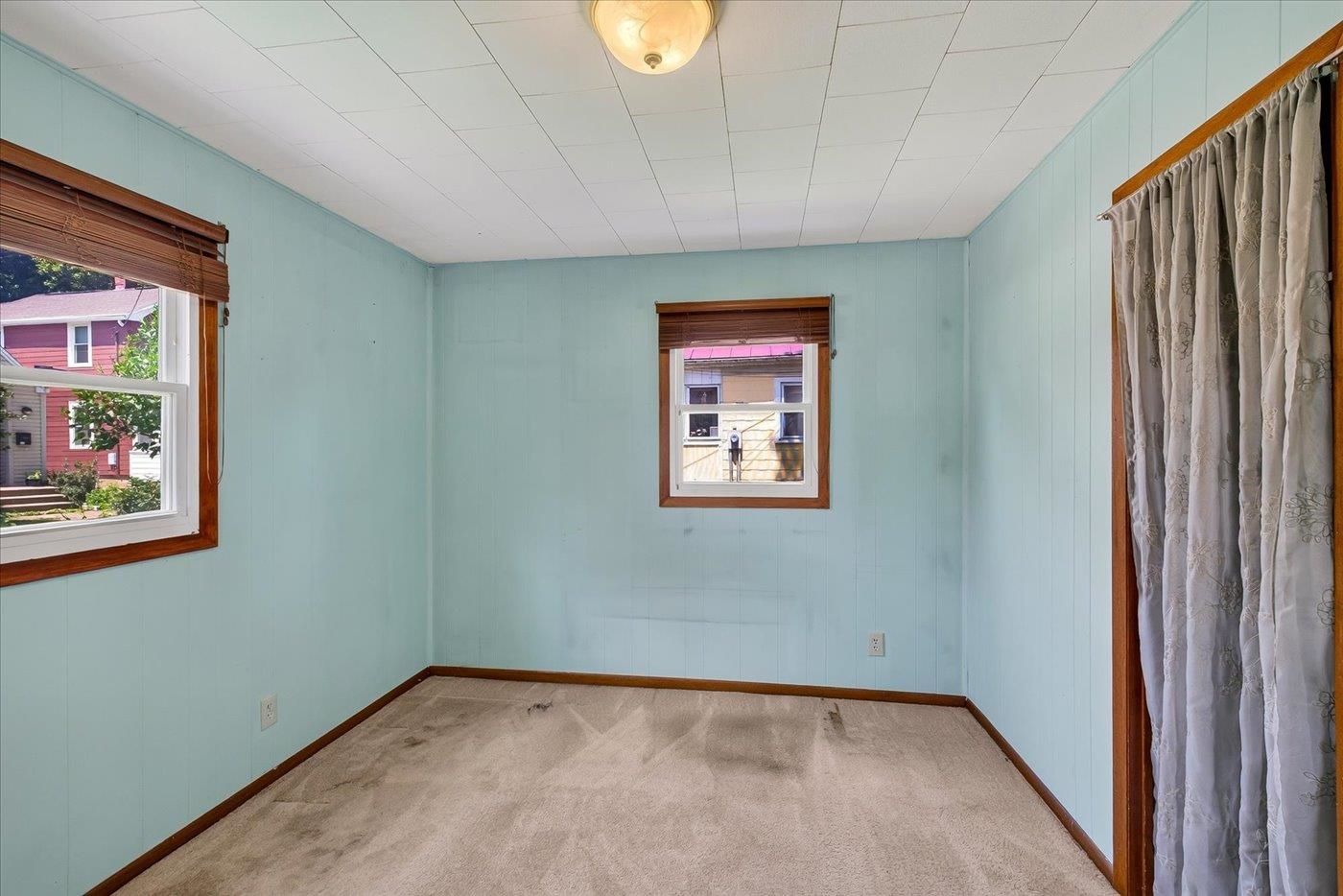 145 Rodney Court Madison, WI 53715 - Photo 15 of 33
