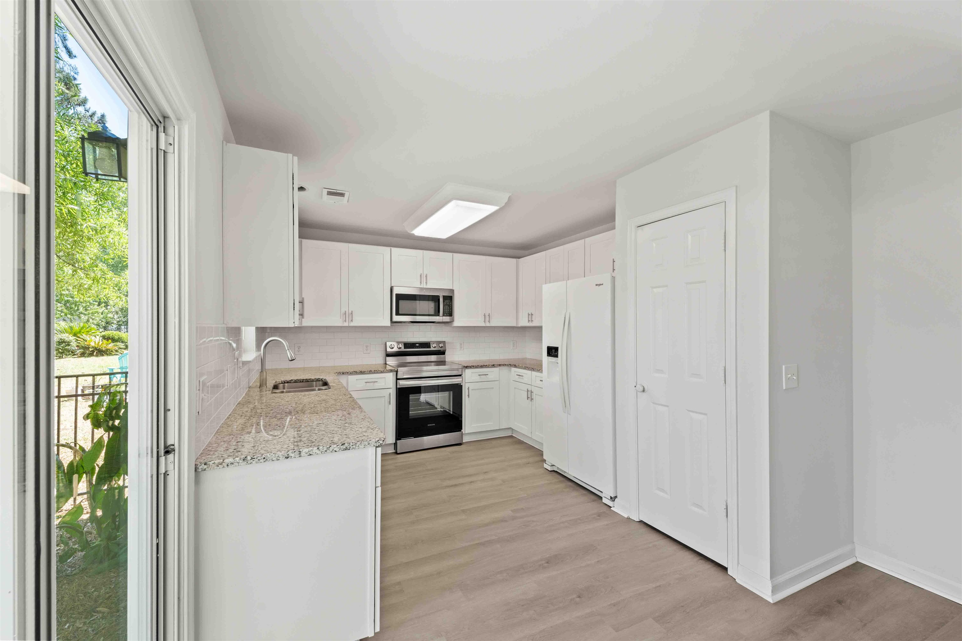216 Barclay Drive Myrtle Beach, SC 29579 - Photo 11 of 47