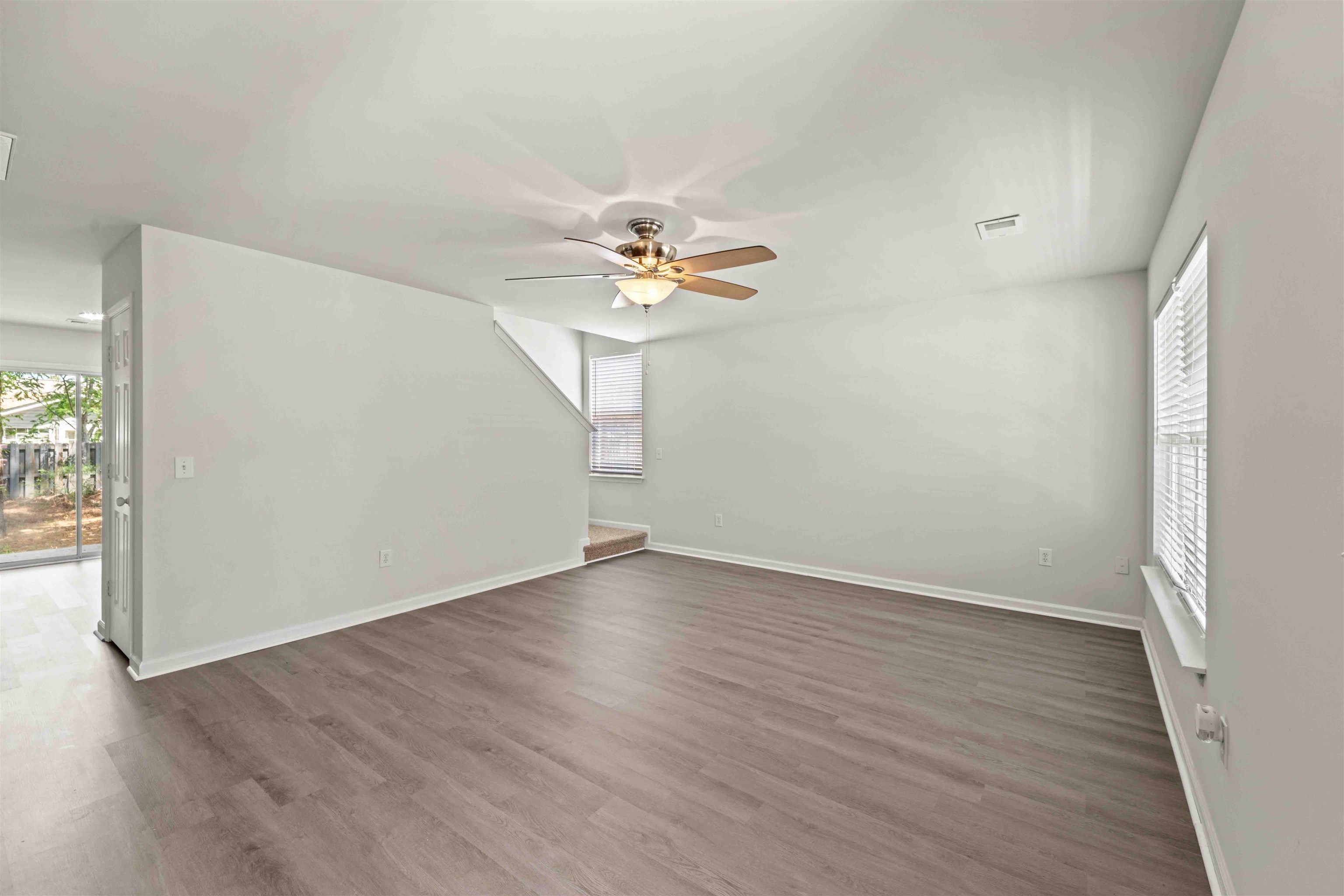 216 Barclay Drive Myrtle Beach, SC 29579 - Photo 5 of 47