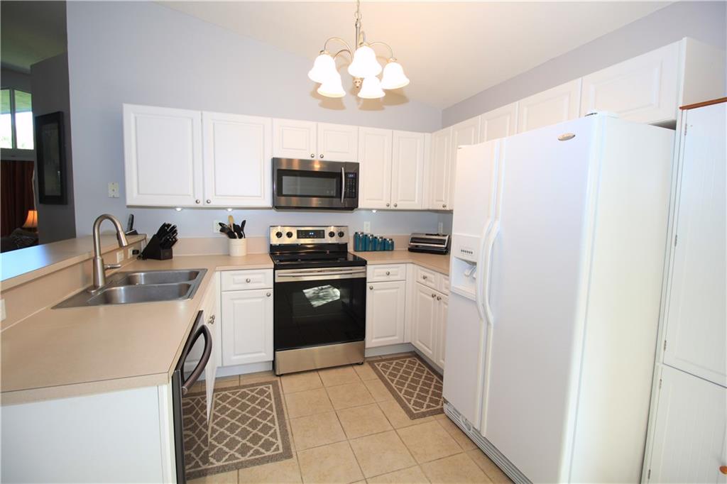 2733 Southwest Riviera Road Stuart, FL 34997 - Photo 13 of 38 Gallery Image 13