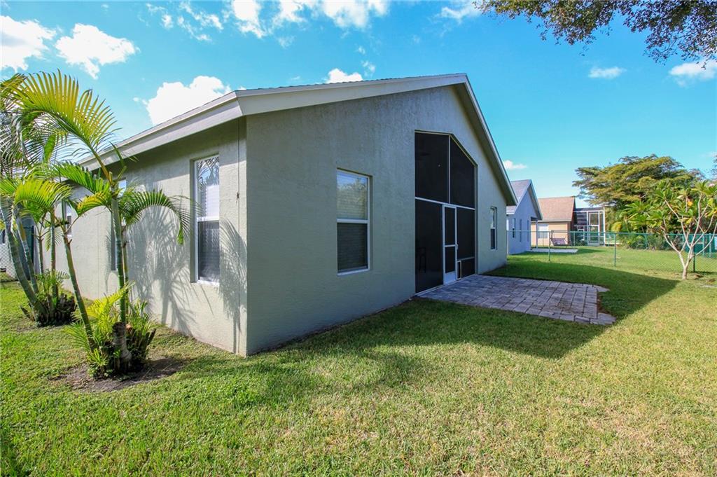2733 Southwest Riviera Road Stuart, FL 34997 - Photo 19 of 38 Gallery Image 19