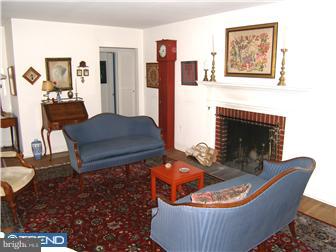 208 Locust Road Fort Washington, PA 19034 - Photo 3 of 12 Living Room