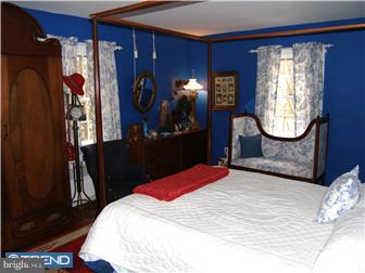 208 Locust Road Fort Washington, PA 19034 - Photo 5 of 12 Bedroom - Main