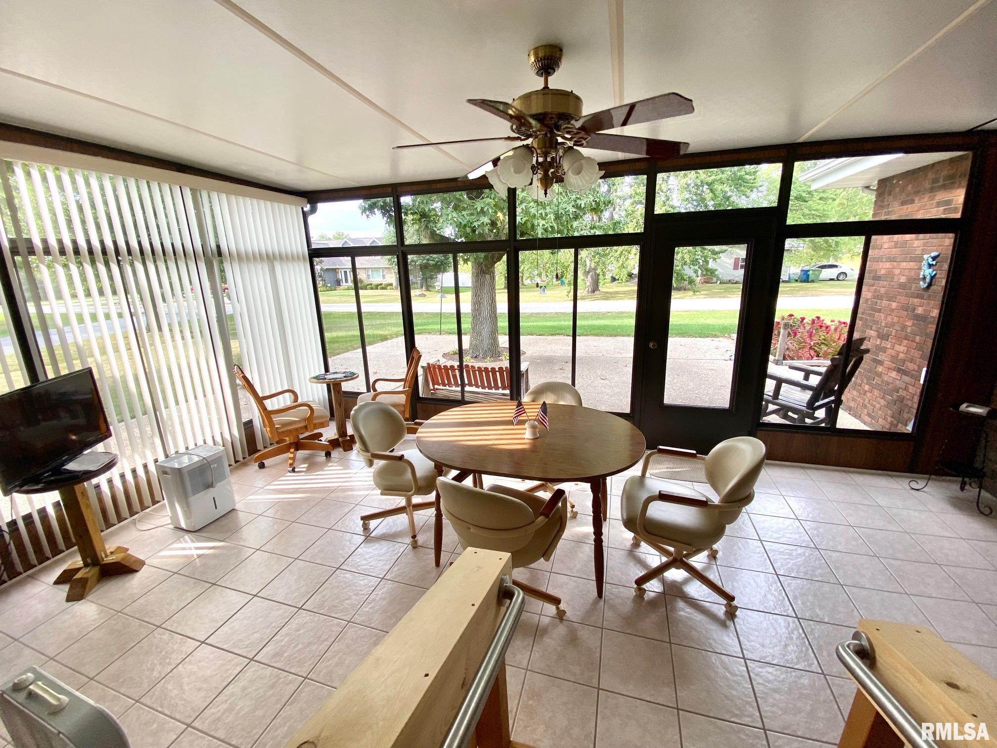 203 North Oak Street Ina, IL 62846 - Photo 19 of 29