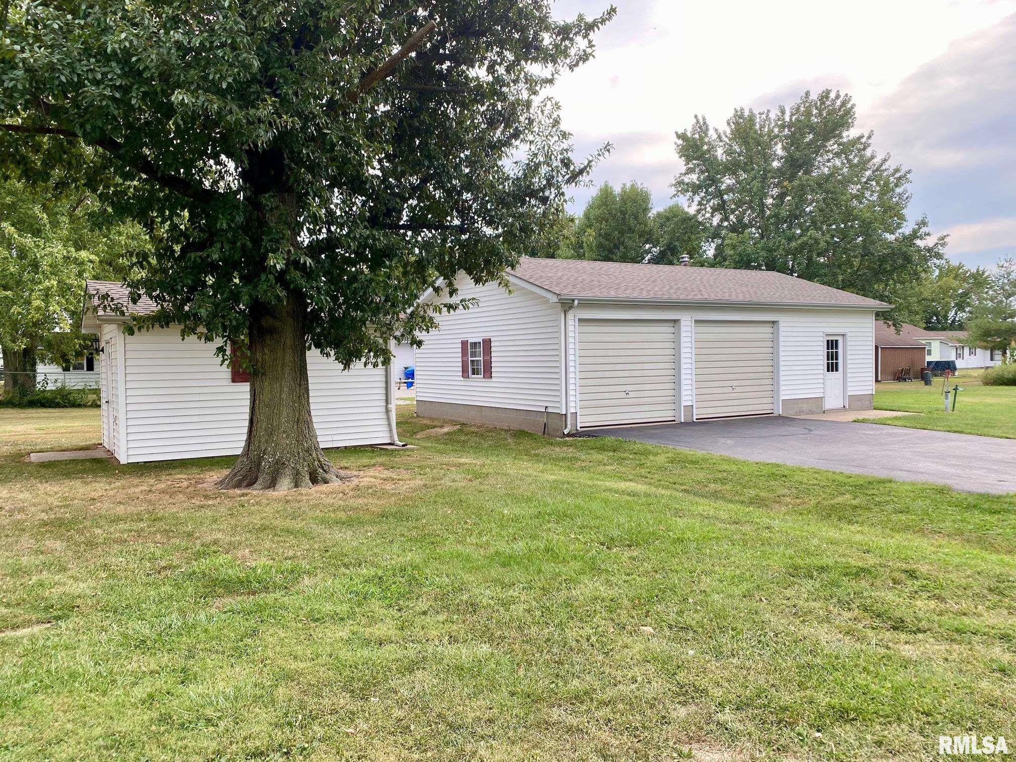 203 North Oak Street Ina, IL 62846 - Photo 23 of 29