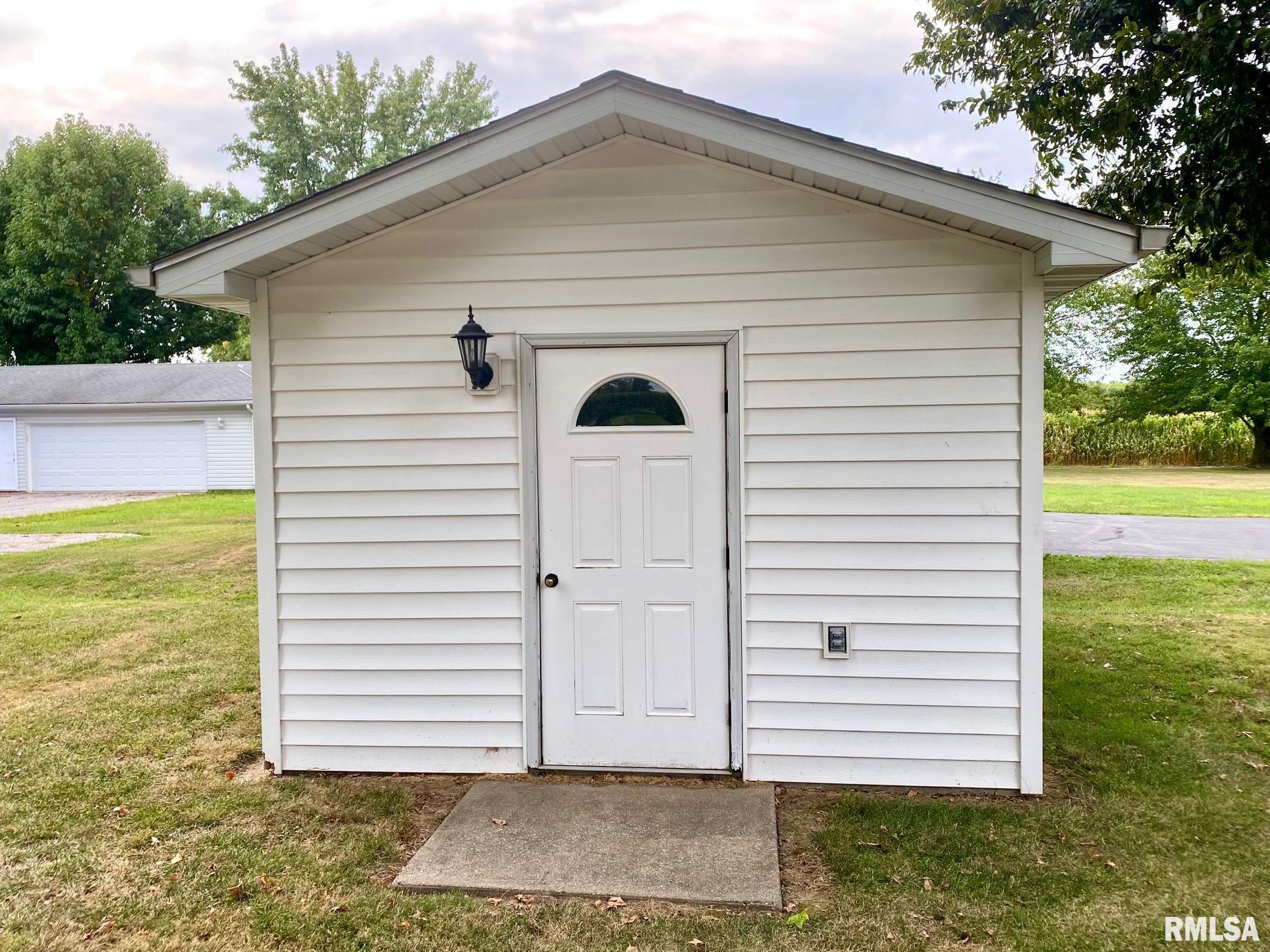 203 North Oak Street Ina, IL 62846 - Photo 25 of 29