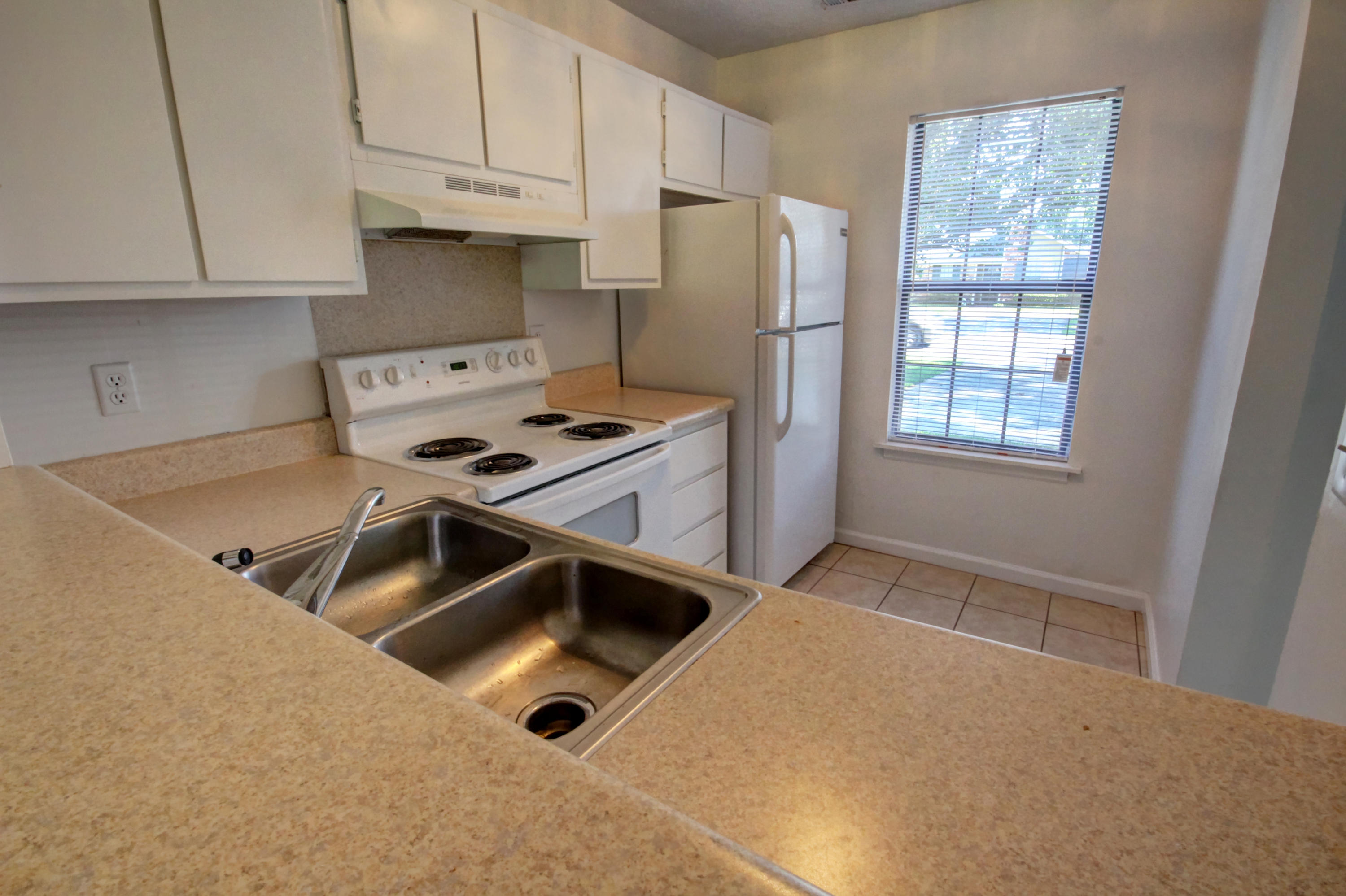 421 Miami Street, Unit B Ladson, SC 29456 - Photo 6 of 13 6