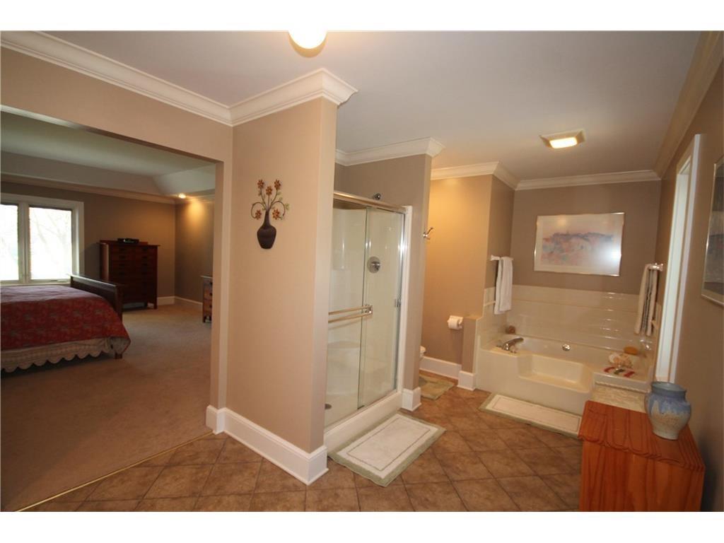 5222 Timber Ridge Drive Columbus, IN 47201 - Photo 14 of 47 Gallery Image 14